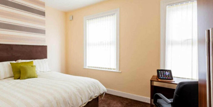 4 Bedroom House To Rent In Fitzwarren Street, Salford, M6