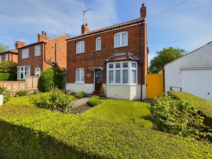 3 Bedroom Detached House For Sale In North Street, Nafferton, Driffield, YO25