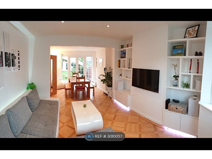 3 Bedroom Terraced House To Rent In Templecombe Way, Morden, SM4