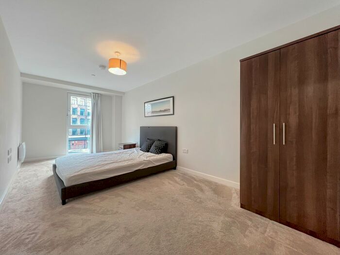 2 Bedroom Flat To Rent In Block E, Victoria Riverside, Leeds City Centre, LS10
