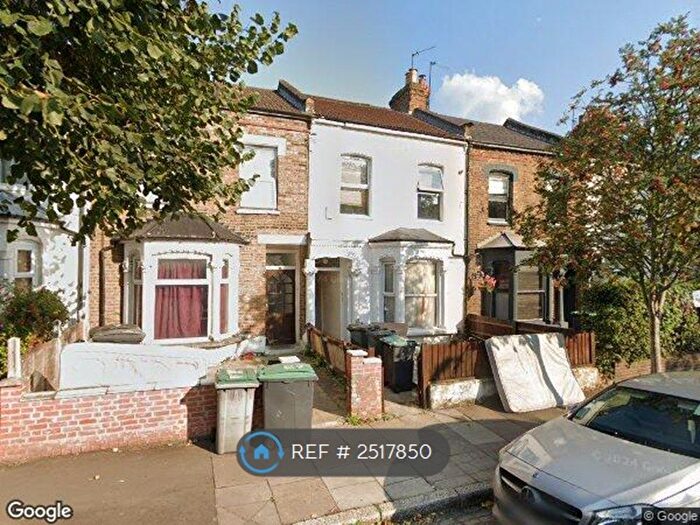 3 Bedroom Maisonette To Rent In Beaconsfield Road, London, N15