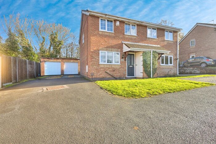 3 Bedroom Semi Detached House For Sale In Merryhill, Northampton, NN4