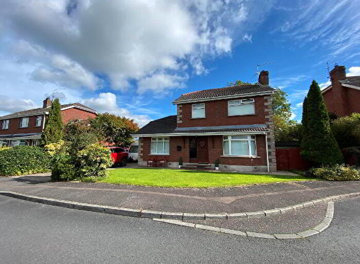 4 Bedroom Detached House With Garages For Sale In Glenwood Park, Lurgan, BT66