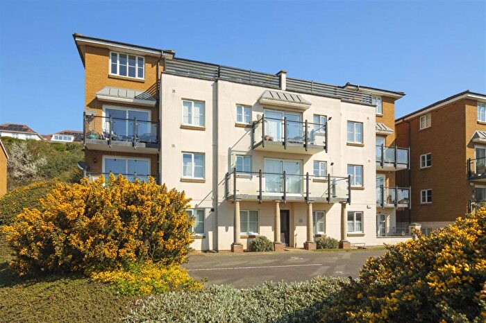 2 Bedroom Apartment To Rent In Lower Corniche, Hythe, CT21