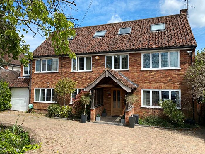 7 Bedroom Detached House For Sale In Moreland Drive, Gerrards Cross, Buckinghamshire, SL9