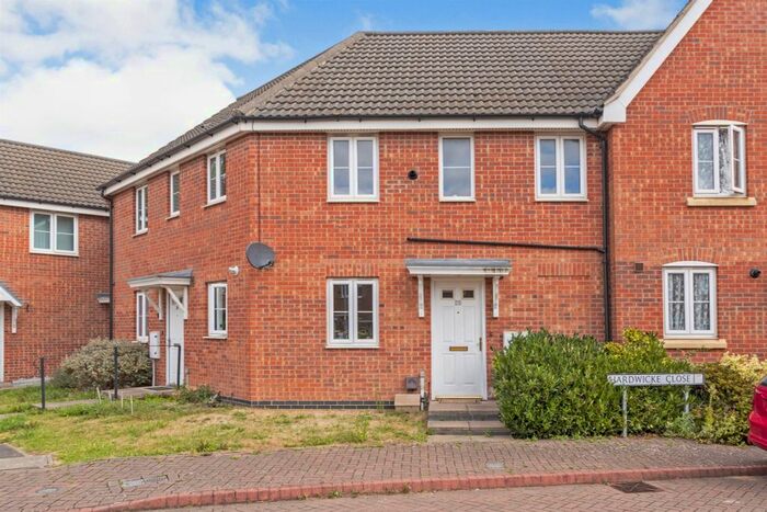 2 Bedroom Flat To Rent In Hardwicke Close, Grantham, NG31