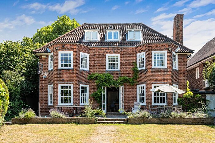 5 Bedroom Detached House For Sale In Edgehill Road, London, W13