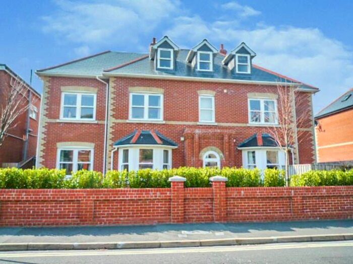 2 Bedroom Flat To Rent In Harbour Reach, Stavordale Road, Weymouth, Dorset, DT4