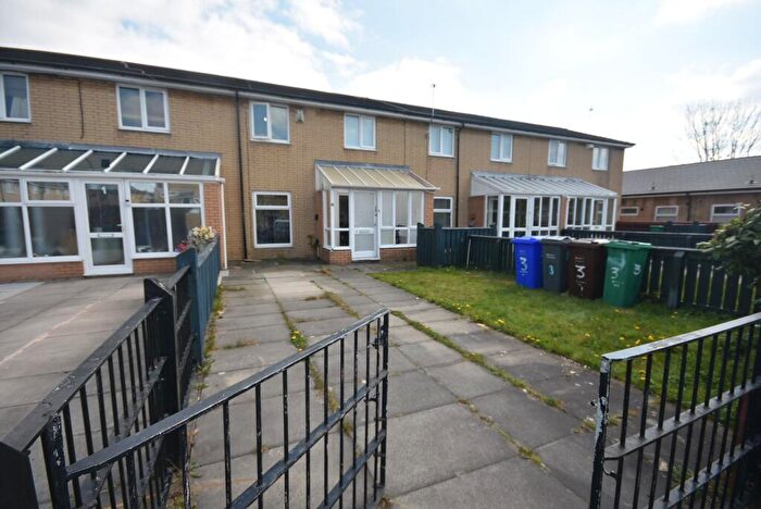 2 Bedroom Semi-Detached House To Rent In Merriman St Manchester., M16