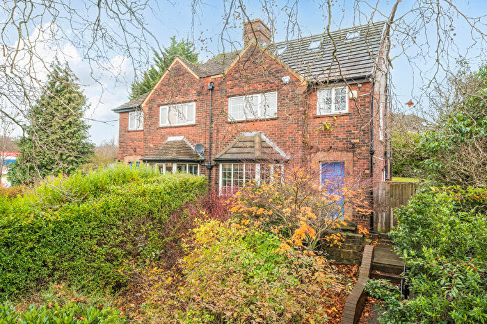 4 Bedroom Semi-Detached House To Rent In Harrogate Road, Chapel Allerton, Leeds, LS7