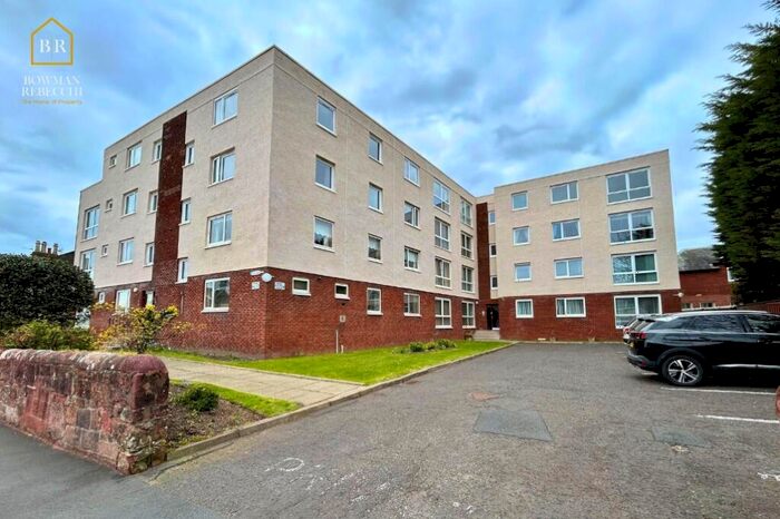 3 Bedroom Flat To Rent In Brisbane Street, North Ayrshire, Largs, KA30