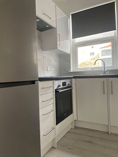2 Bedroom Flat To Rent In Belmont Road, London, N17