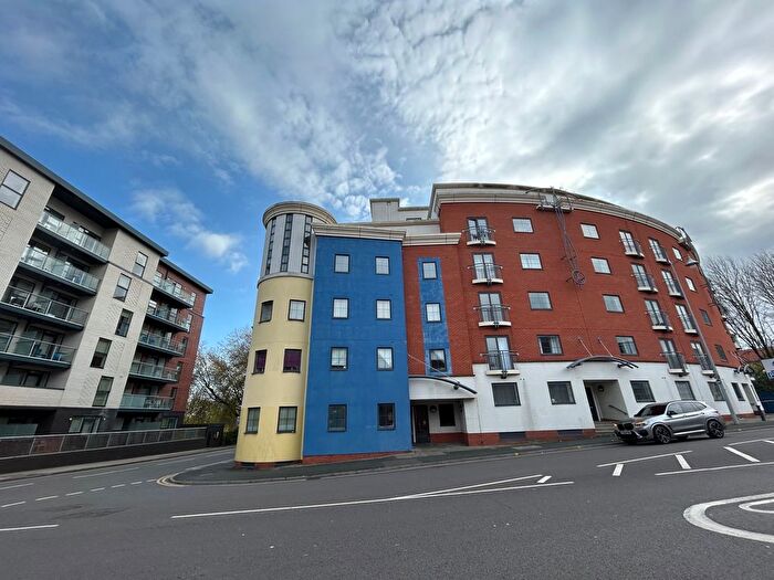 2 Bedroom Flat To Rent In Brindley Point, Birmingham, B16