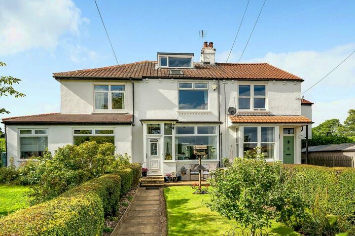 3 Bedroom Terraced House For Sale In Brackenthwaite Lane, Burn Bridge, HG3