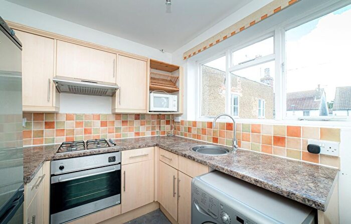 1 Bedroom Flat To Rent In Albert Street, Whitstable, Kent, CT5
