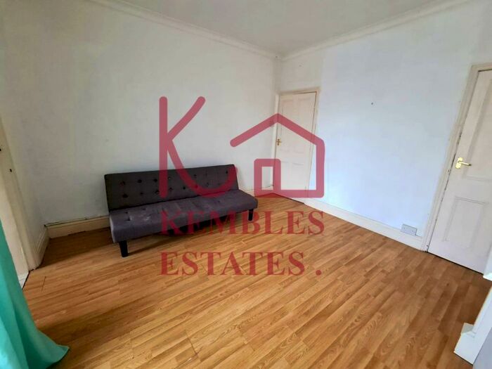 2 Bedroom Terraced House To Rent In Cranbrook Road, Doncaster, DN1