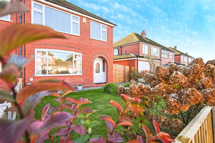 3 Bedroom Semi Detached House For Sale In Pyecroft Road, Great Sankey, Warrington, Cheshire, WA5