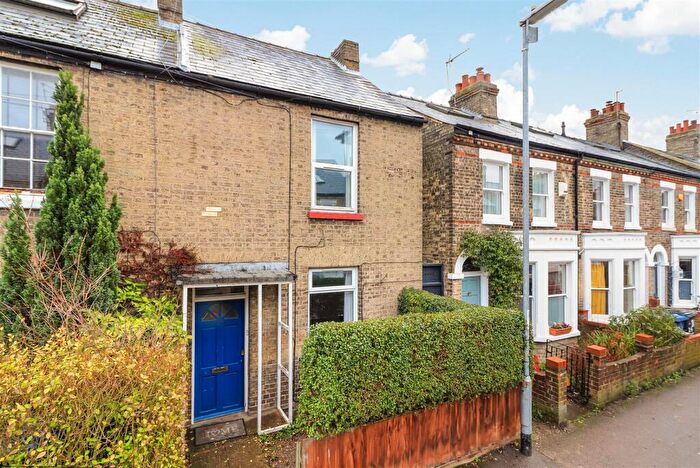 2 Bedroom End Of Terrace House For Sale In Ross Street, Cambridge, CB1
