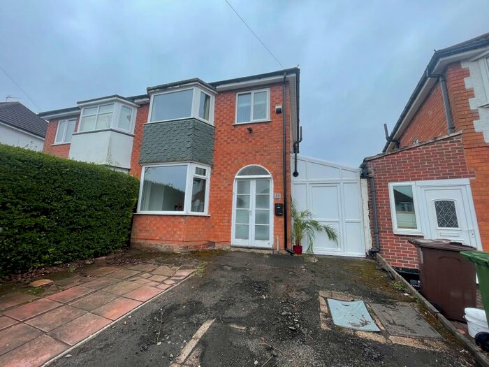 3 Bedroom Semi-Detached House To Rent In Goodway Road, Solihull, B92