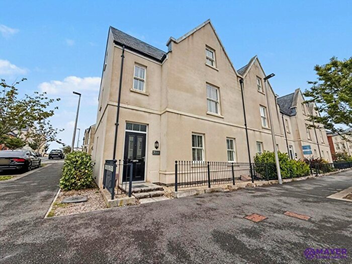 4 Bedroom End Of Terrace House For Sale In Taurus St, Plymouth, PL9