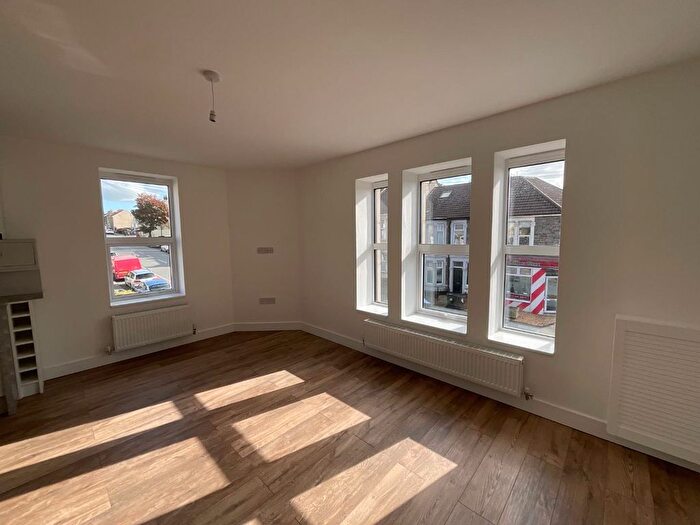 2 Bedroom Flat To Rent In Bell Hill Road, St George, Bristol, BS5