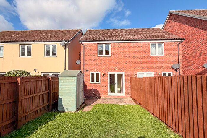 2 Bedroom Semi Detached House For Sale In Hardys Road, Bathpool, Taunton, TA2