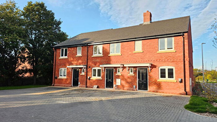 3 Bedroom End Of Terrace House For Sale In Eitherways, Newbury, RG14