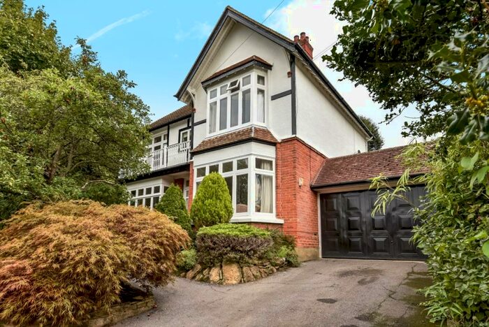 5 Bedroom Detached House To Rent In West Hill Road Woking, GU22