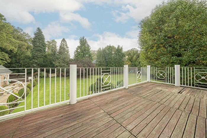 5 Bedroom Detached House For Sale In Cranley Road, Walton On Thames, KT12