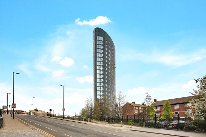 2 Bedroom Flat To Rent In Stratford Eye, Angel Lane, Stratford, London, E15