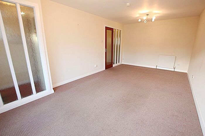 3 Bedroom Detached Bungalow For Sale In Sibbald Place, Livingston, EH54