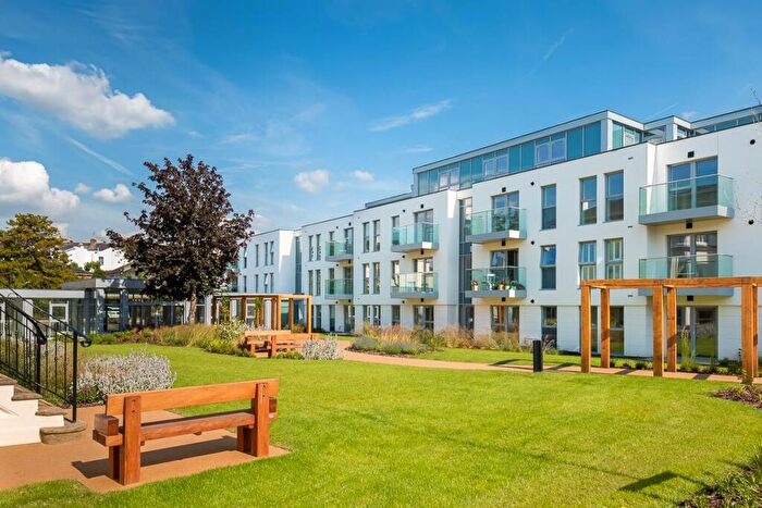 1 Bedroom Flat For Sale In New Court, Lansdown, Cheltenham, GL50