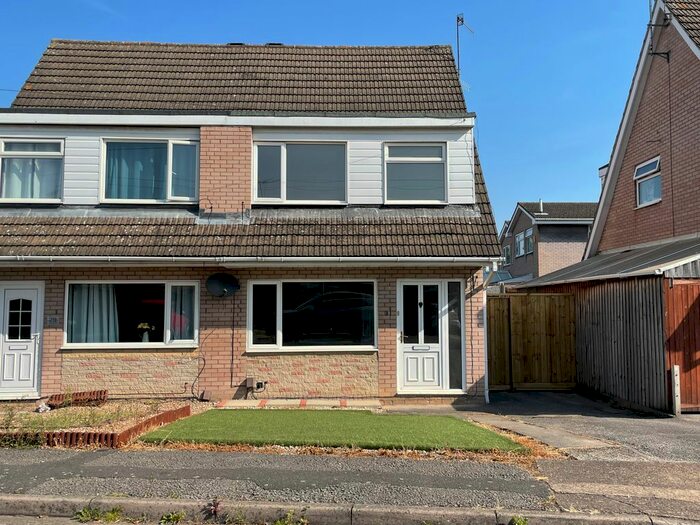 3 Bedroom Semi-Detached House To Rent In Hartwood Drive, Stapleford, Nottingham, NG9