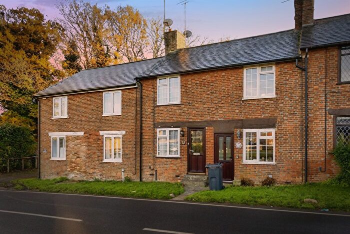 2 Bedroom Property For Sale In Prospect Place, Warehorne Road Hamstreet, Ashford, TN26