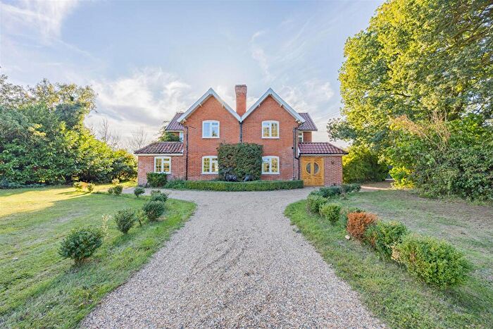 5 Bedroom Detached House For Sale In Great Glemham, Saxmundham, IP17