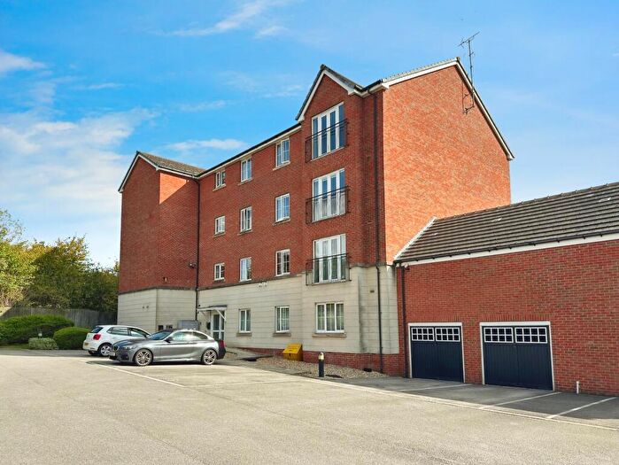 2 Bedroom Apartment To Rent In Waggon Road, Leeds, West Yorkshire, LS10