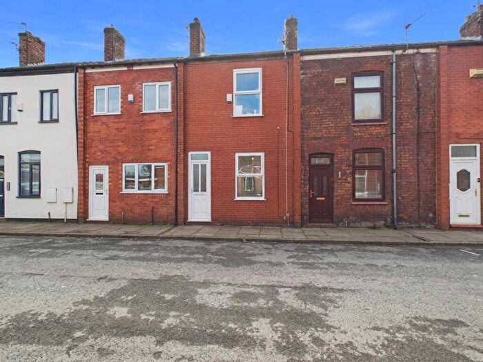 2 Bedroom Terraced House For Sale In Darlington Street, Tyldesley, M29