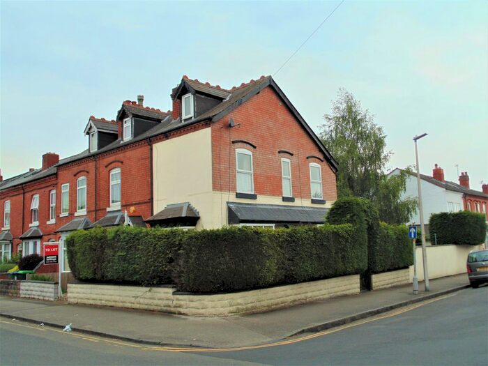 3 Bedroom End Of Terrace House To Rent In Sherwood Road, Smethwick, B67