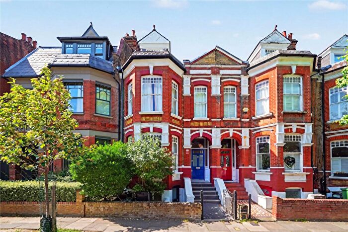 5 Bedroom Terraced House For Sale In Kelross Road, Highbury, London, N5
