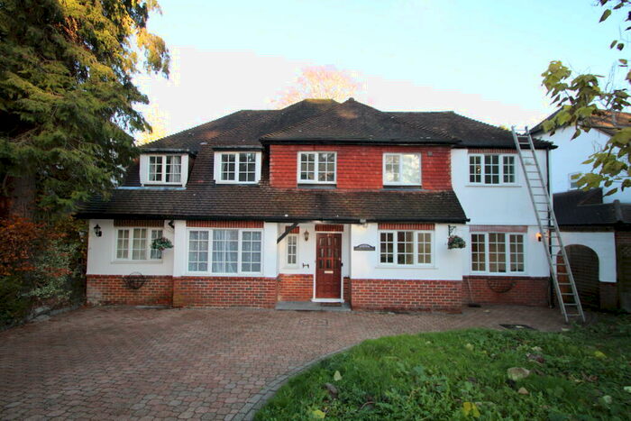 6 Bedroom House To Rent In Cullesden Road, Kenley, CR8