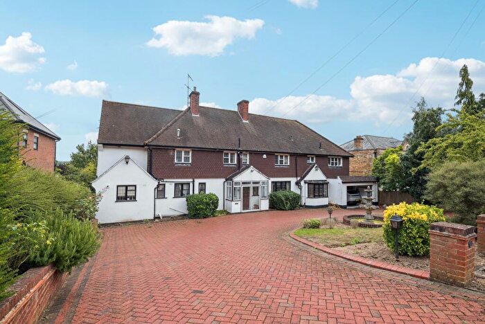 6 Bedroom Detached House For Sale In Astons Road, Moor Park, HA6