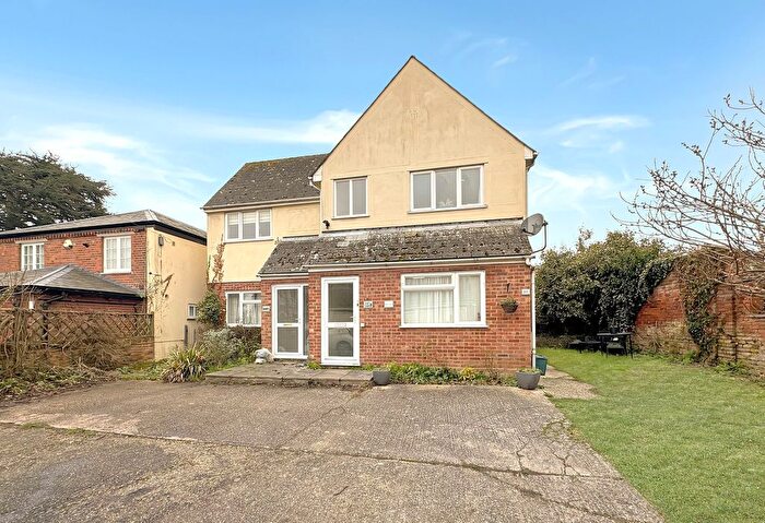 2 Bedroom Maisonette For Sale In High Street, Wivenhoe, Colchester, CO7
