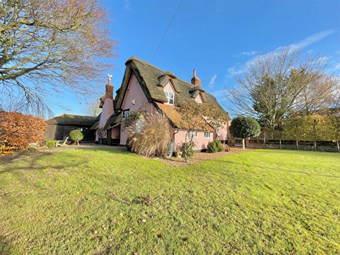 4 Bedroom Detached House For Sale In The Street, Blo Norton, IP22