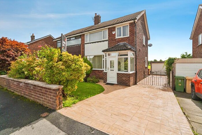 3 Bedroom Semi Detached House For Sale In Holcombe Close, Kearsley, Bolton, Greater Manchester, BL4