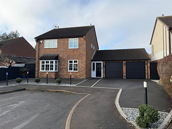 3 Bedroom Detached House For Sale In Little Dale, Wigston, LE18
