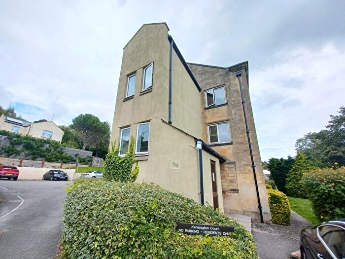 1 Bedroom Apartment To Rent In Kensington Court, BA1