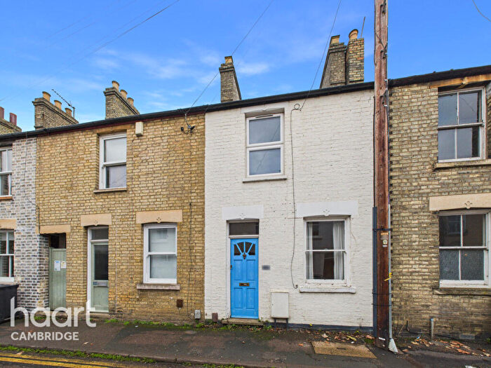 2 Bedroom Terraced House For Sale In York Street, Cambridge, CB1