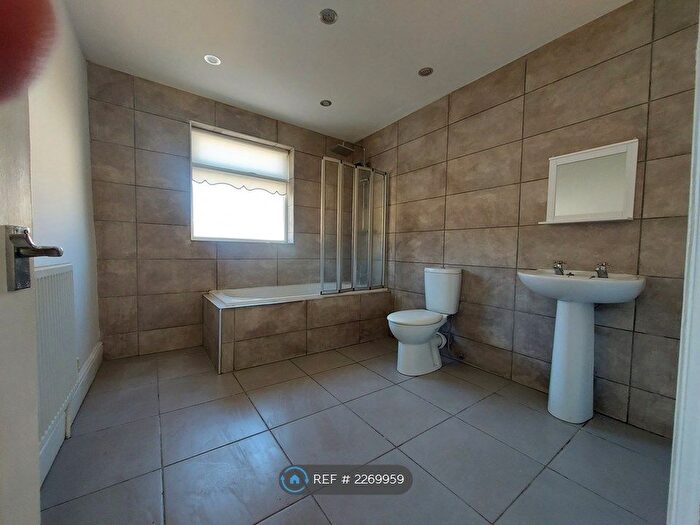 2 Bedroom Terraced House To Rent In Imrie Street, Walton, L4