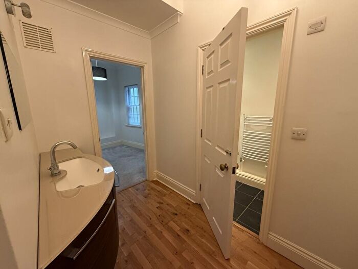 2 Bedroom Duplex To Rent In West St. Helen Street, Abingdon, Oxfordshire, OX14