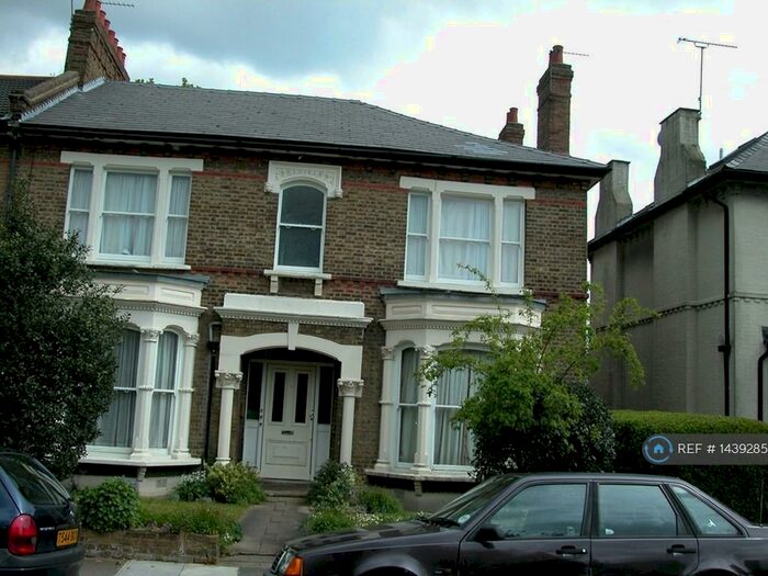 4 Bedroom Flat To Rent In Sunningfields Road, Hendon, NW4